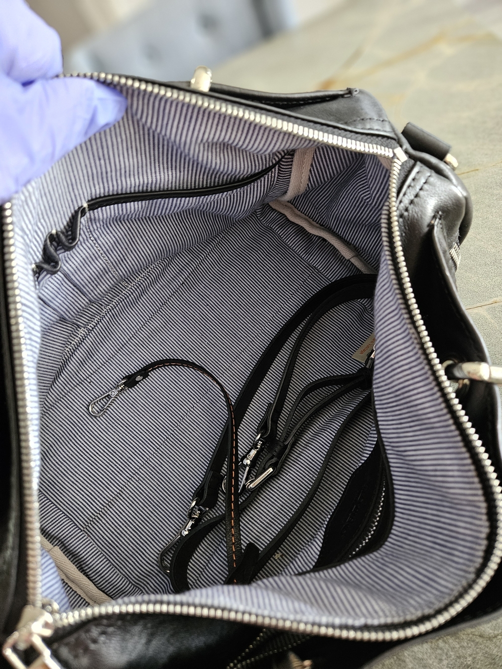 OLD TREND Mossy Creek Genuine Leather Tote / Crossbody – Black - Picture 14 of 15
